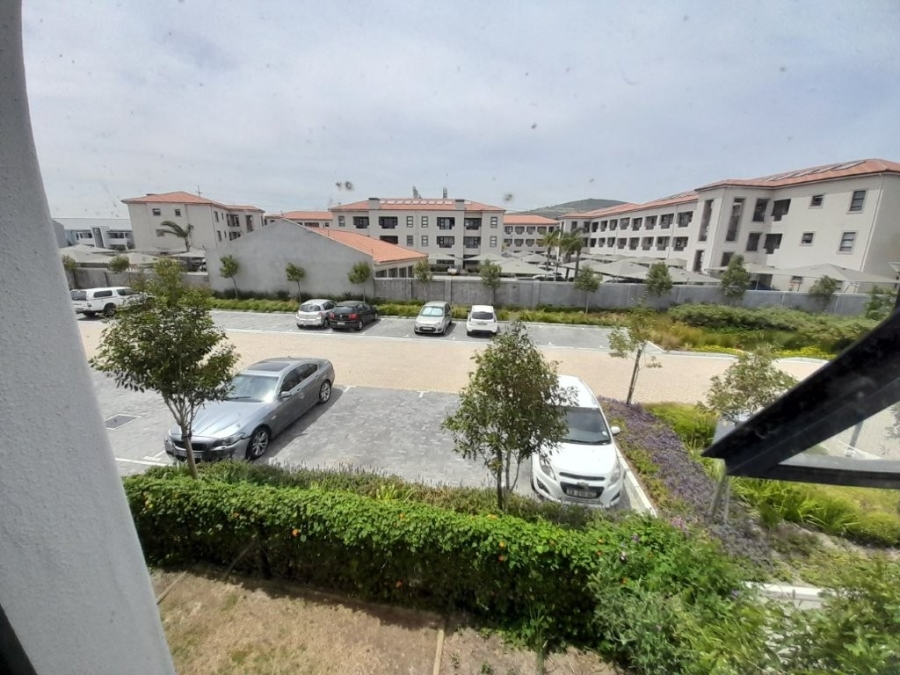 To Let 2 Bedroom Property for Rent in Burgundy Estate Western Cape